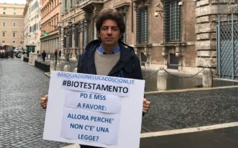 Marco Cappato davanti al Senato per il biotestamento - 15 novembre 2017
